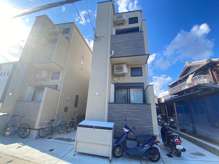 物件外観写真1　(外観写真)