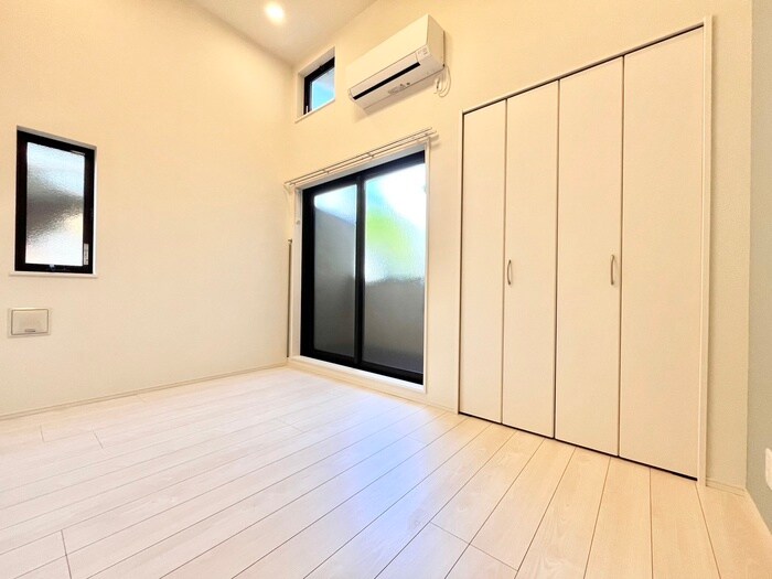 物件内観写真8　(居室)
