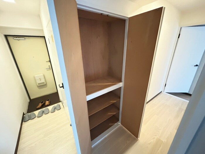 物件内観写真18　(収納)