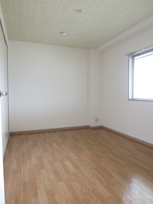 物件内観写真11　(居室)