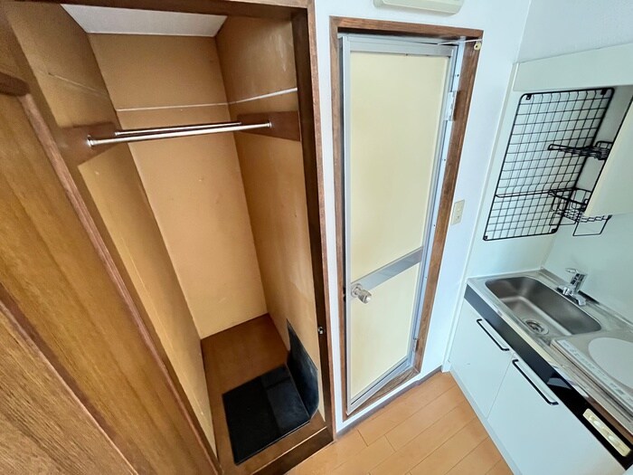 物件内観写真11　(収納)