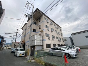 鉄建ハイツ２号館外観写真
