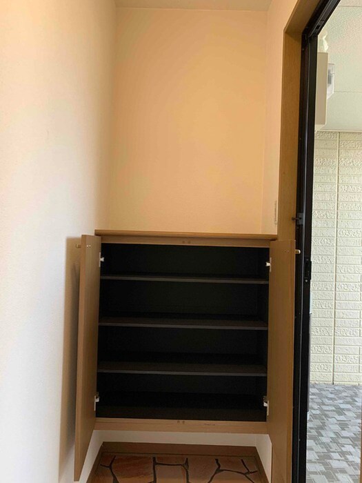 物件内観写真18　(靴箱)