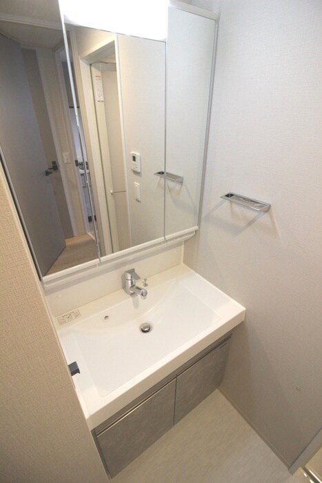 物件内観写真11　(洗面)