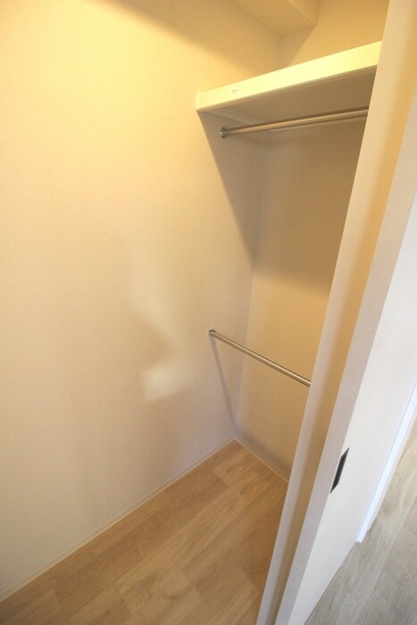 物件内観写真12　(収納)