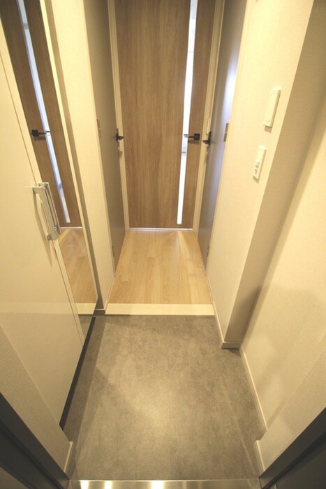 物件内観写真22　(玄関)