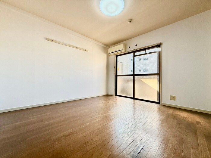 物件内観写真11　(居室)