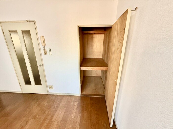 物件内観写真14　(収納)