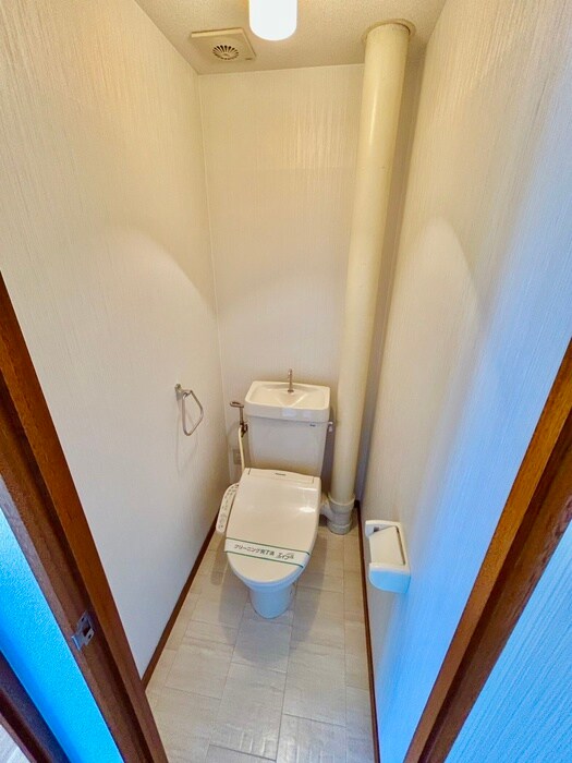 物件内観写真14　(トイレ)