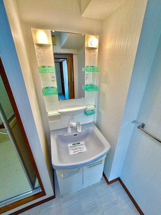 物件内観写真15　(洗面)