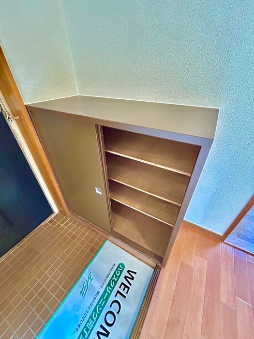 物件内観写真19　(靴箱)