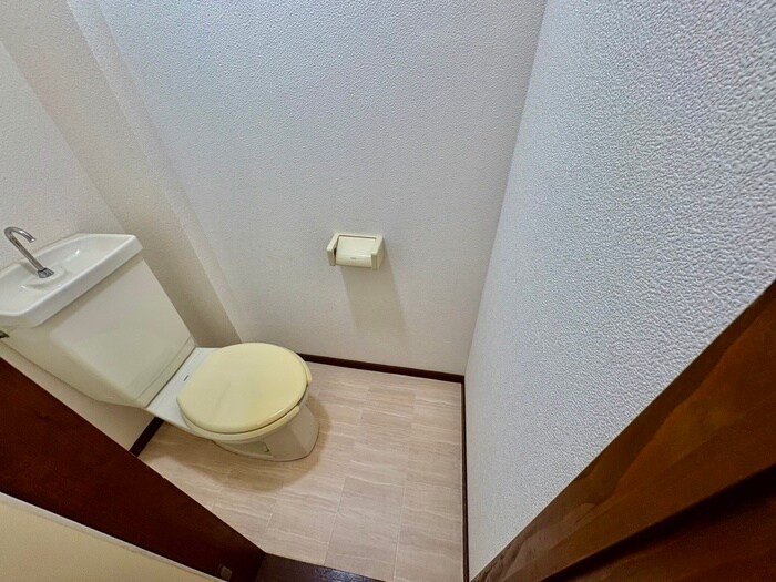 物件内観写真12　(トイレ)