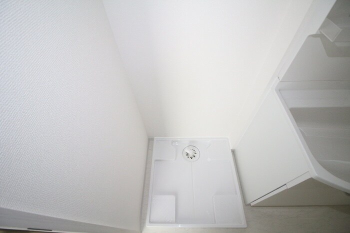 物件内観写真11　(洗濯機置場)