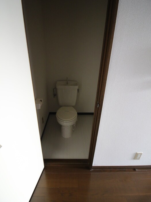 物件内観写真16　(トイレ)