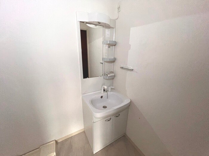 物件内観写真12　(洗面)