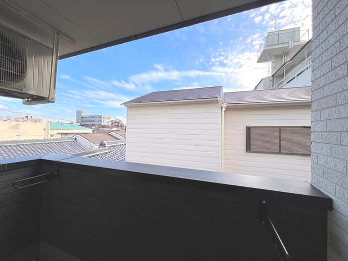 物件内観写真13　(室内からの展望)