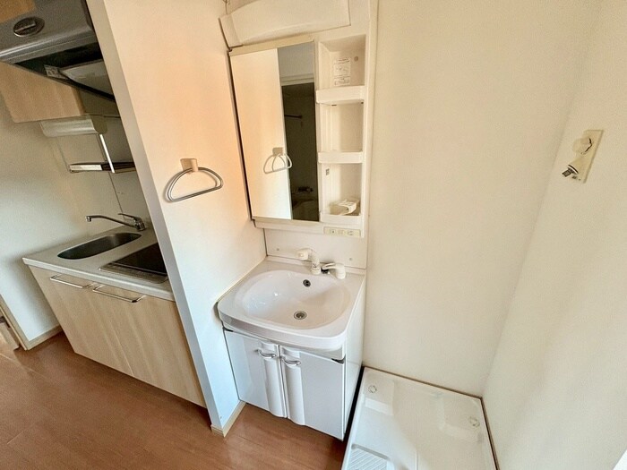 物件内観写真13　(洗面)