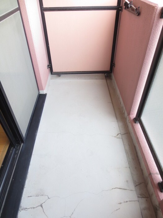 物件内観写真16　(ベランダ・バルコニー)