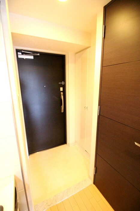 物件内観写真15　(玄関)