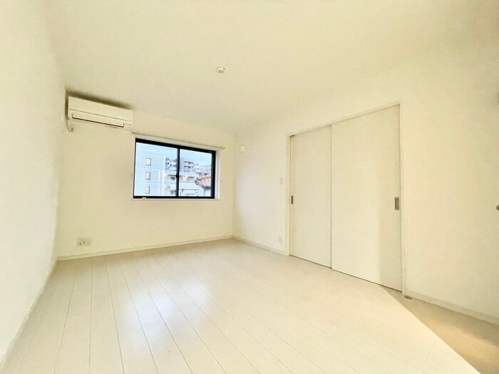 物件内観写真5　(居室)