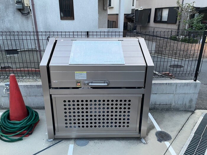 物件外観写真4　(建物設備)