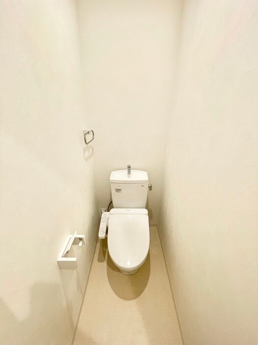 物件内観写真8　(トイレ)