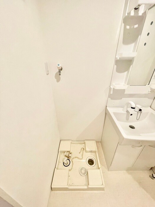 物件内観写真10　(洗濯機置場)