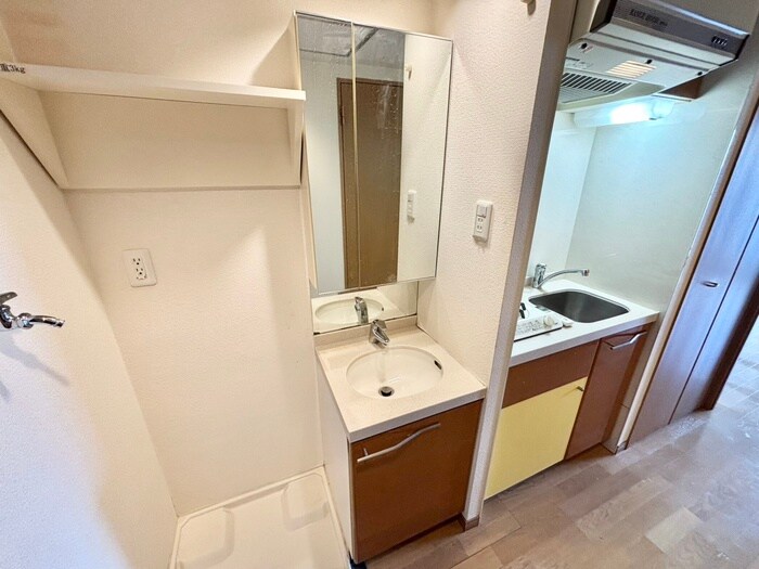 物件内観写真11　(洗面)