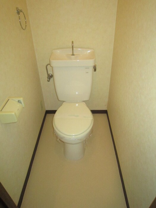 物件内観写真8　(トイレ)