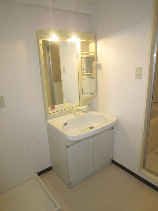 物件内観写真9　(洗面)