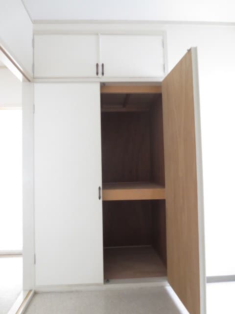 物件内観写真10　(収納)