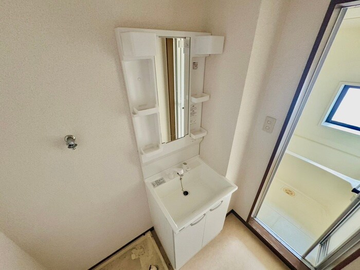 物件内観写真9　(洗面)