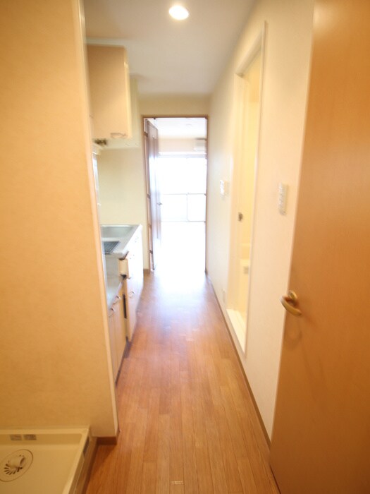 ヴィラ　ハピネスの廊下