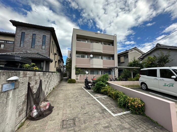 物件外観写真3　(外観写真)