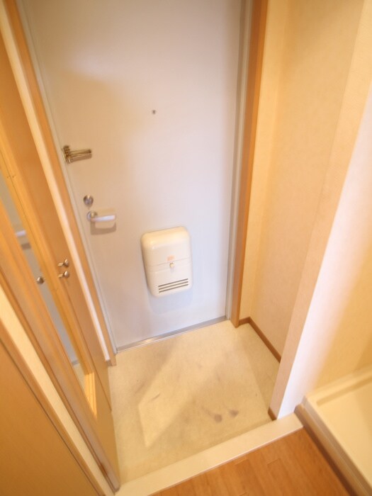 物件内観写真15　(玄関)