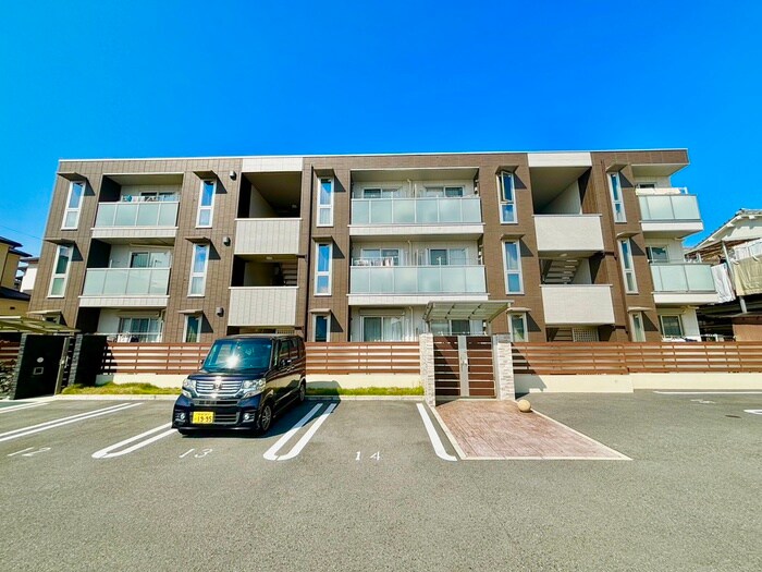 物件外観写真2　(外観写真)