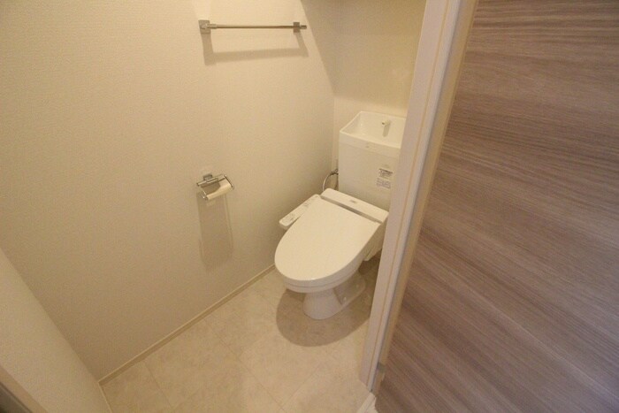 物件内観写真11　(トイレ)