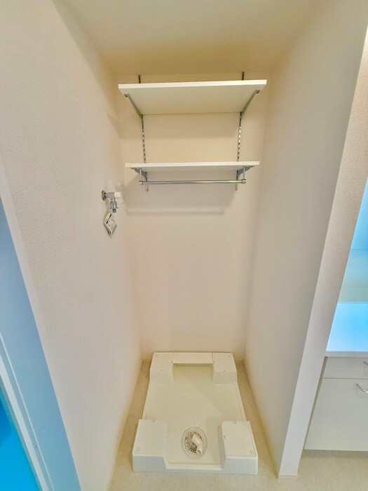 物件内観写真14　(洗濯機置場)