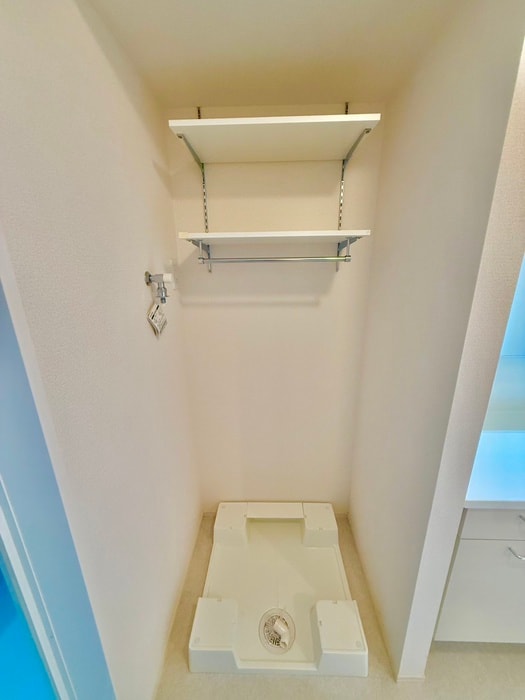 物件内観写真14　(洗濯機置場)