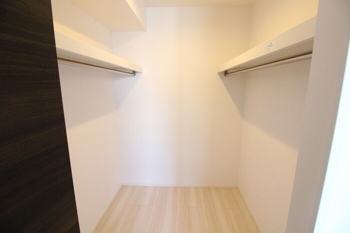 物件内観写真16　(収納)