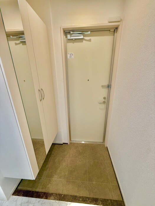 物件内観写真19　(玄関)