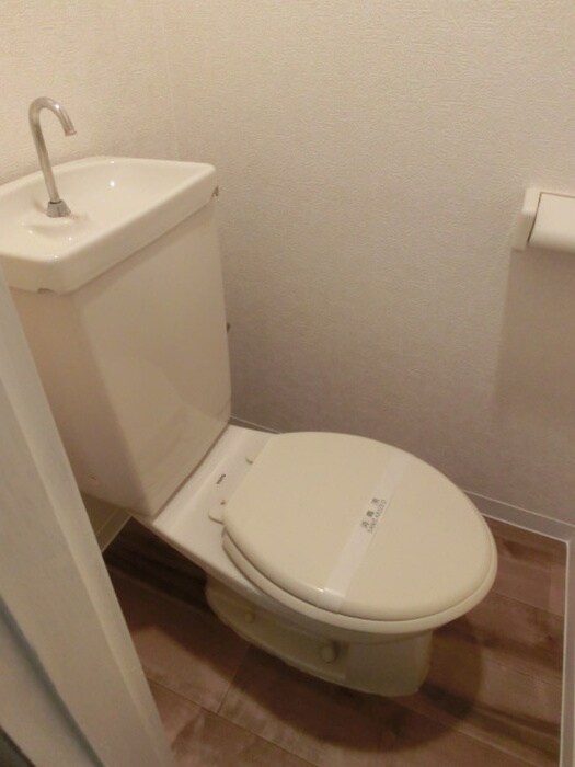 物件内観写真16　(トイレ)