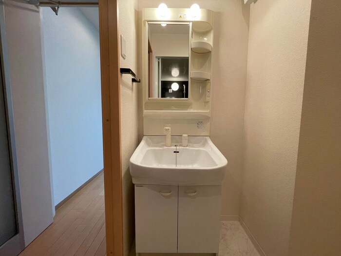 物件内観写真10　(洗面)