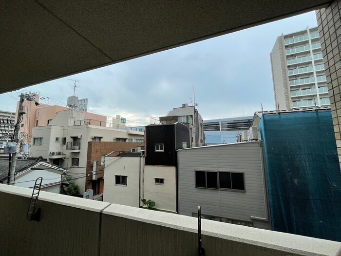 物件内観写真19　(室内からの展望)