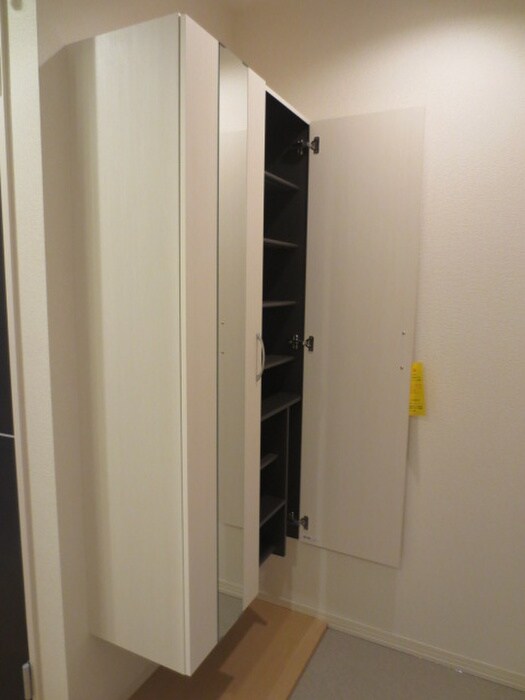 物件内観写真8　(靴箱)