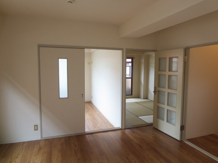 物件内観写真10　(居室)