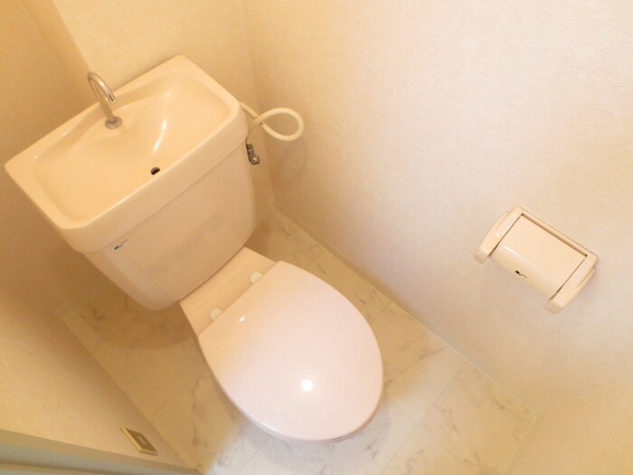 物件内観写真15　(トイレ)