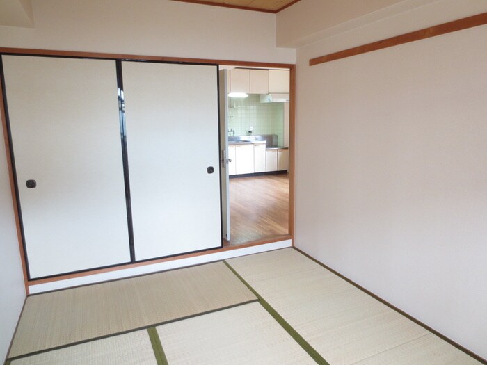 物件内観写真18　(居室)