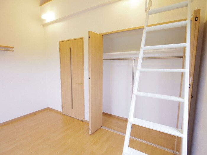 物件内観写真9　(収納)