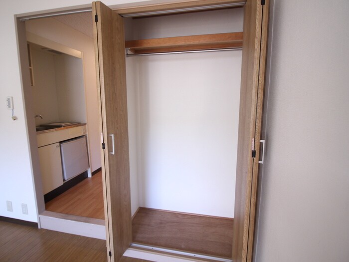 物件内観写真18　(収納)